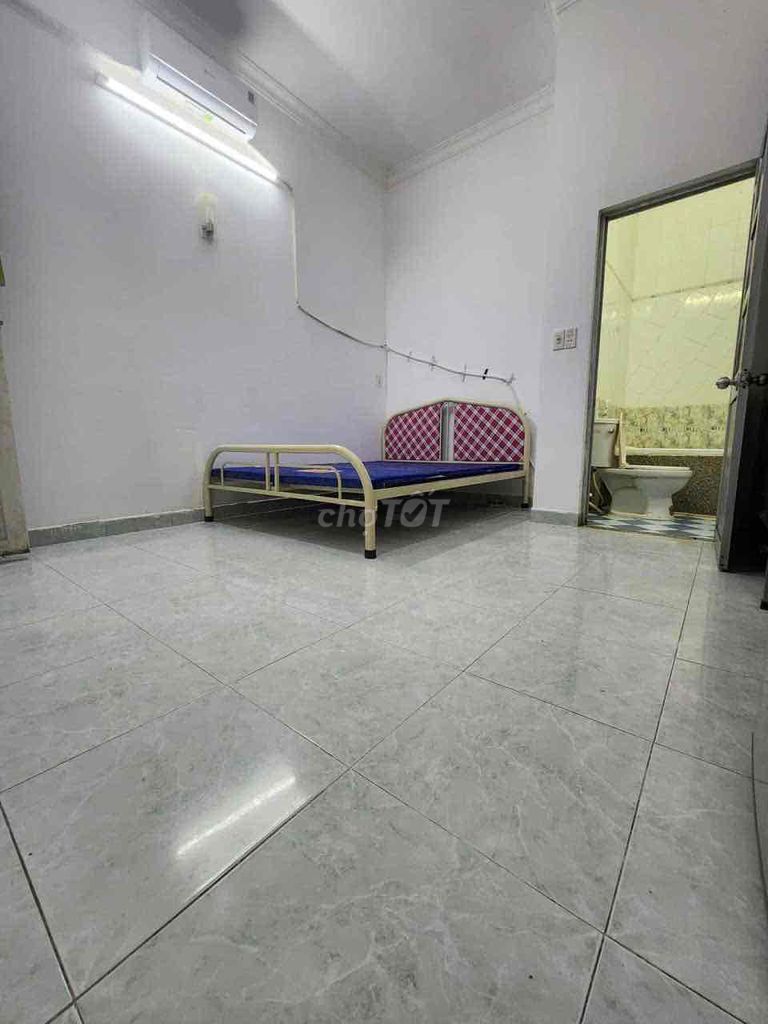 Phòng cho thuê Trần Văn Giàu, Bình Tân 22m² giá 2.5 triệu - Nội thất đầy đủ, giờ giấc tự do!