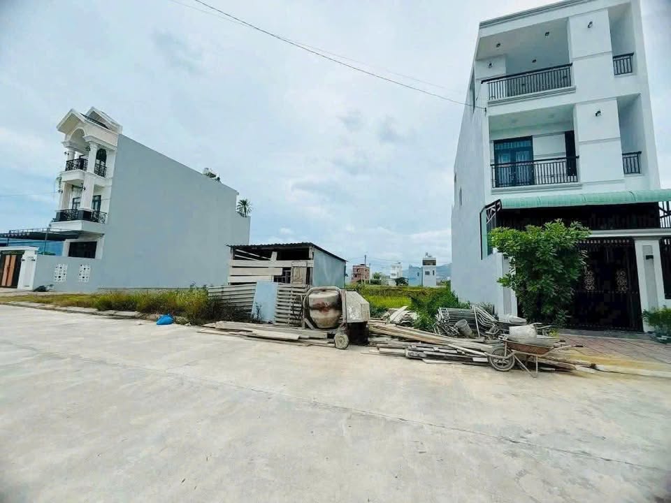 Đất nền liền kề Trần Bá, Diêu Trì 112m² giá 1.3 tỷ - Cơ hội đầu tư tuyệt vời!