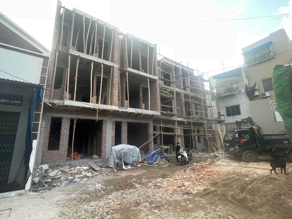 Nhà 3 tầng mới xây tại Kênh - Lộc Vượng, Nam Định 60m² - Cơ hội đầu tư tuyệt vời!