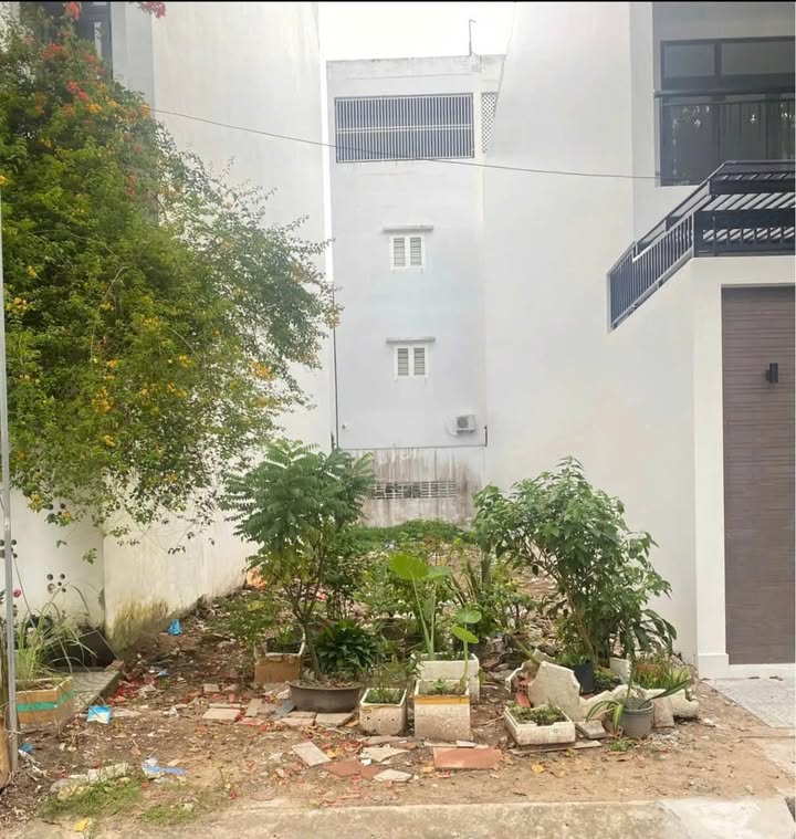 Đất nền khu cán bộ giảng viên ĐH Cần Thơ 100m² giá 3.6 tỷ - Pháp lý rõ ràng, thương lượng tốt!