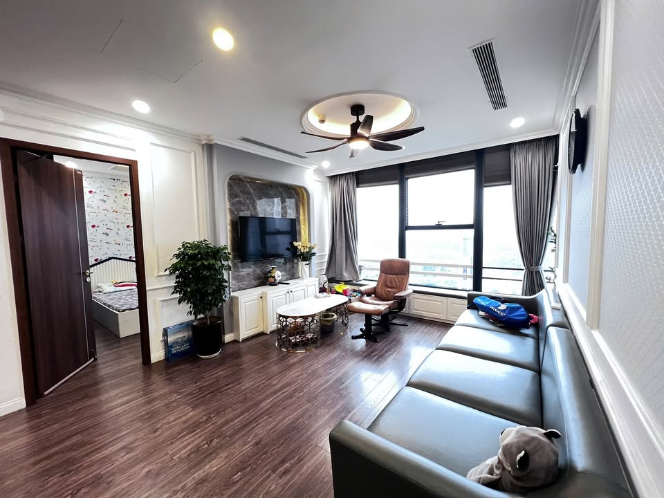 Căn hộ Sunshine City Ciputra 98m² giá 11.5 tỷ - Phong thủy tốt, tiện ích đầy đủ!