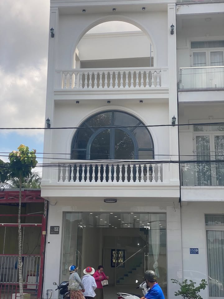 Nhà mặt tiền Trần Nghĩa, Vĩnh Long, 66.9m² giá 6.6 tỷ - Chính chủ bán gấp!