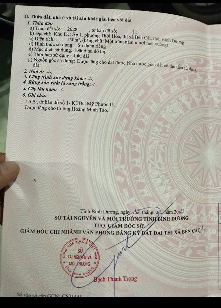 Đất nền Bến Cát 150m² giá 1.8 tỷ - Vị trí đẹp, dân cư đông đúc!