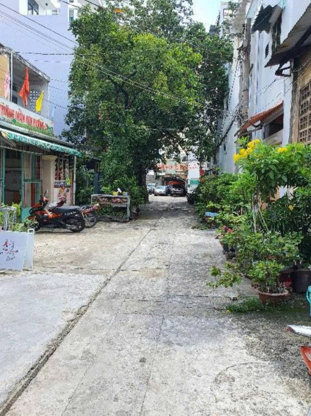 Nhà 2 tầng Tân Hóa, Quận 6, 57m² giá 4.7 tỷ - Xe hơi vào tận nhà!