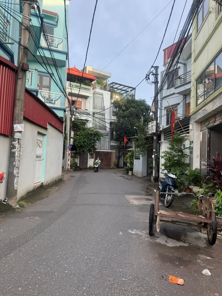 Đất Đặng Xá Long Biên 70m² giá 5.7 tỷ - Ô tô vào tận nơi!