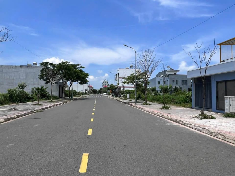 Đất nền góc mặt tiền Hồ Tùng Mậu, Long Tâm, Bà Rịa 129m² - Pháp lý rõ ràng, thuận tiện xây dựng!