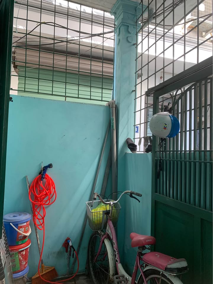 Nhà 30m² 2 tầng tại Ngõ 270, Lê Lai - Chính chủ, giá thỏa thuận!