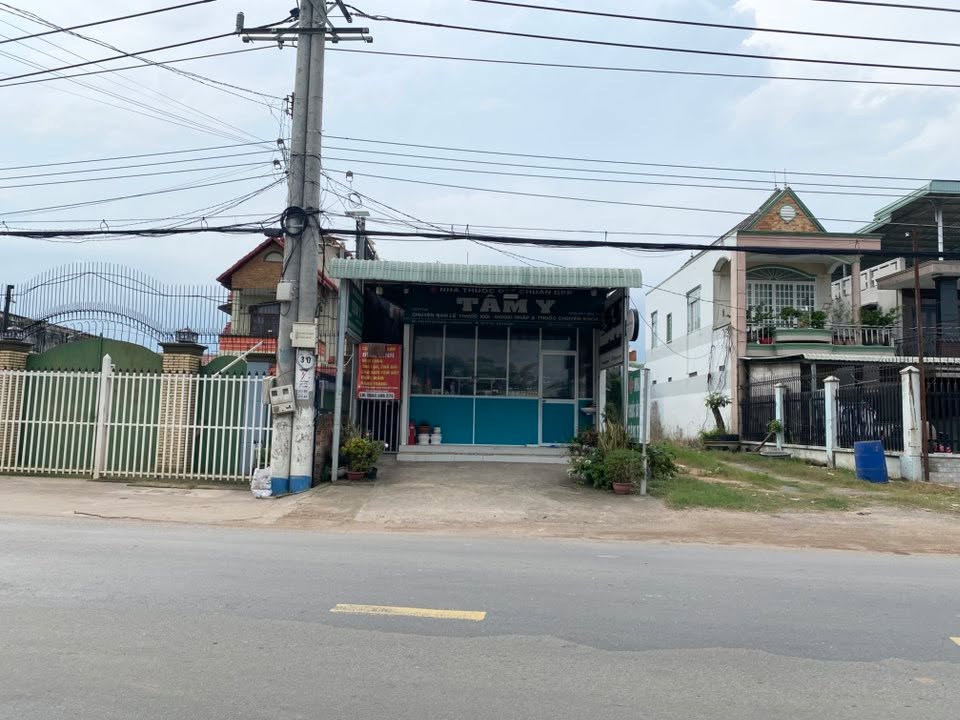 Nhà mặt tiền Dt747, Tân Uyên, 154m² giá 5.4 tỷ - Kinh doanh sầm uất!