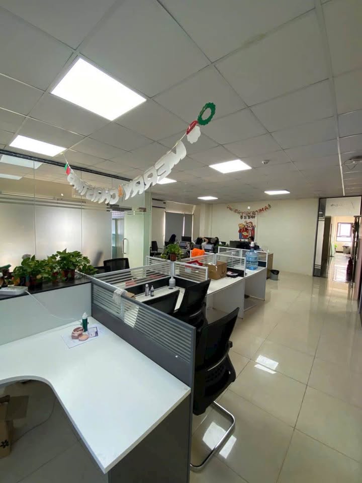 Sàn văn phòng cho thuê tại Nguyễn Cơ Thạch, Mỹ Đình 180m² giá 30 triệu - Không gian làm việc linh hoạt!