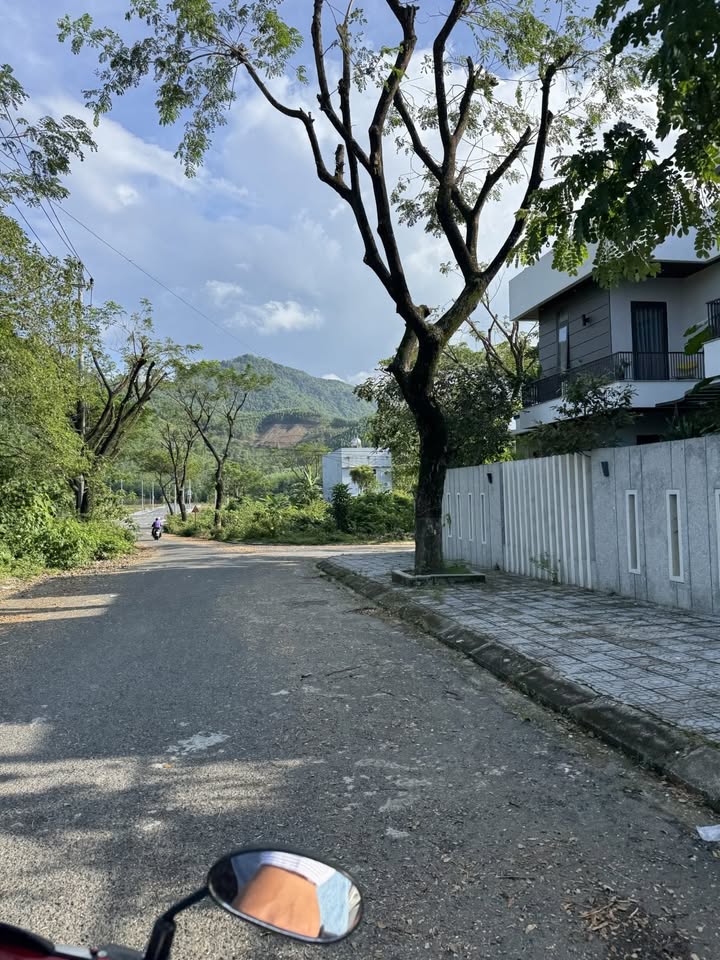 Nhà 2 tầng mặt tiền Lưu Quang Vũ, Đà Nẵng 110m² giá 3 tỷ - Đầu tư sinh lời ngay!