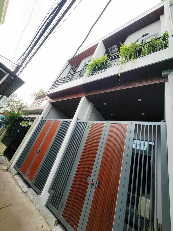 Nhà 2 tầng tại Cẩm Lệ Đà Nẵng 43m² giá 3.35 tỷ - Khu dân cư sầm uất, chính chủ bán!