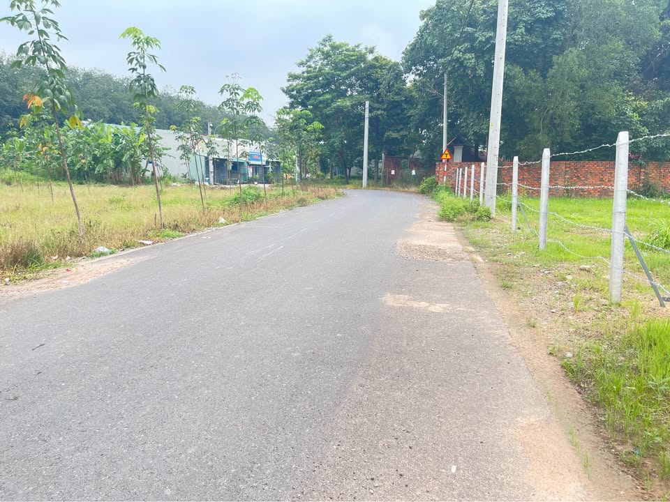 Đất thổ cư 8.200m² tại Hòa Lợi, Bến Cát - Giá chỉ 24.6 tỷ, cơ hội đầu tư tuyệt vời!