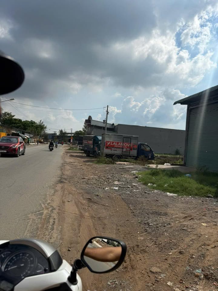 Đất mặt tiền Võ Thị Sáu Tân Uyên 175m² giá chỉ 5 tỷ - Cơ hội đầu tư tuyệt vời!