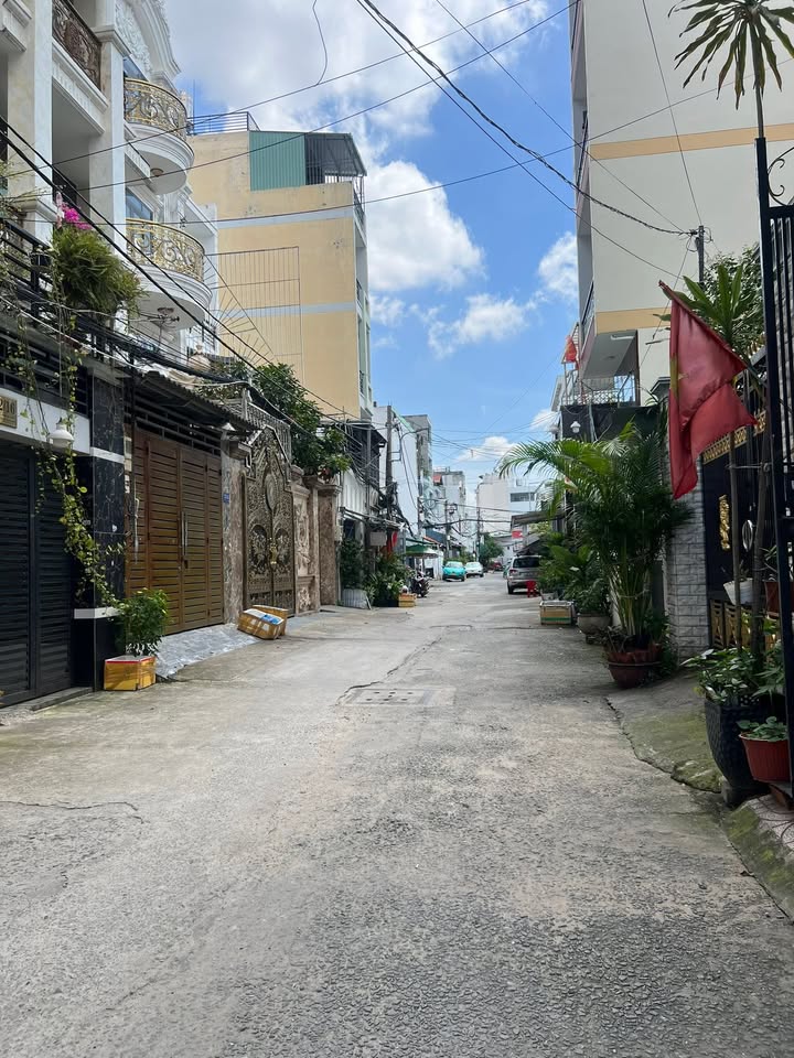 Shophouse cho thuê tại Tân Phú 70m² giá 7 triệu - Phù hợp vừa ở vừa kinh doanh!