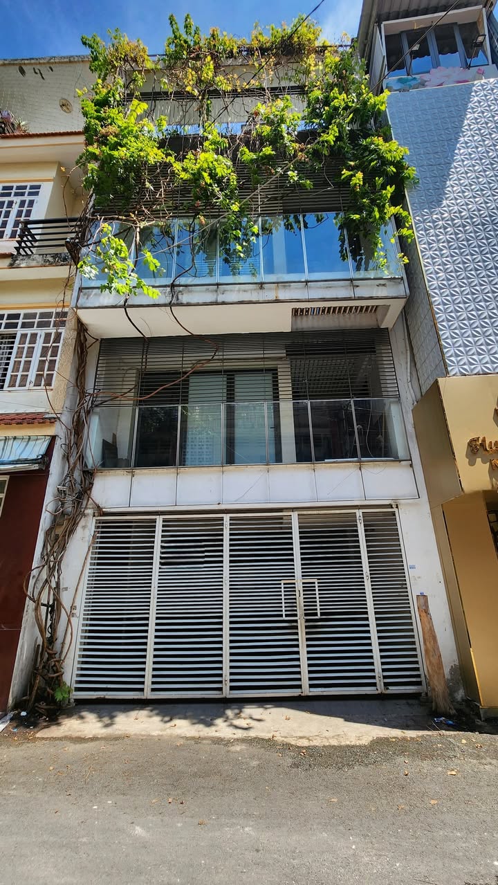 Nhà hẻm kinh doanh đường 3/2, quận 10, 81m² - Thích hợp làm văn phòng, spa!