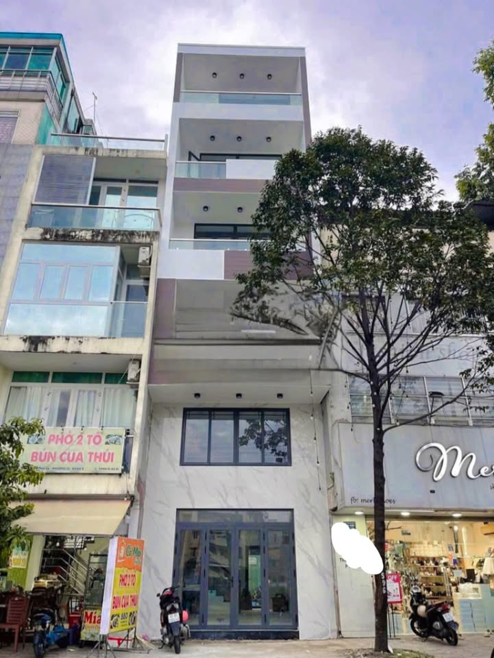 Cho thuê tòa nhà mới xây mặt tiền Trường Sa, Quận 3 - Thiết kế hiện đại, giá tốt!