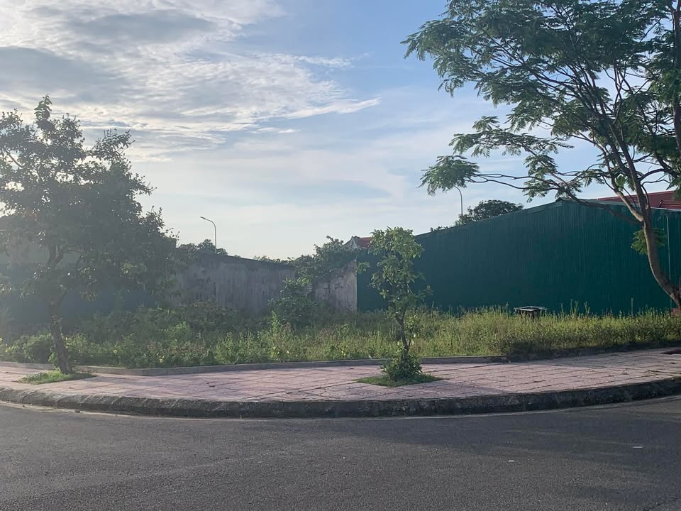 Đất nền mặt tiền đường Nguyễn Quyền 100m² giá 14 tỷ - Đầu tư tiềm năng tại Bắc Ninh!