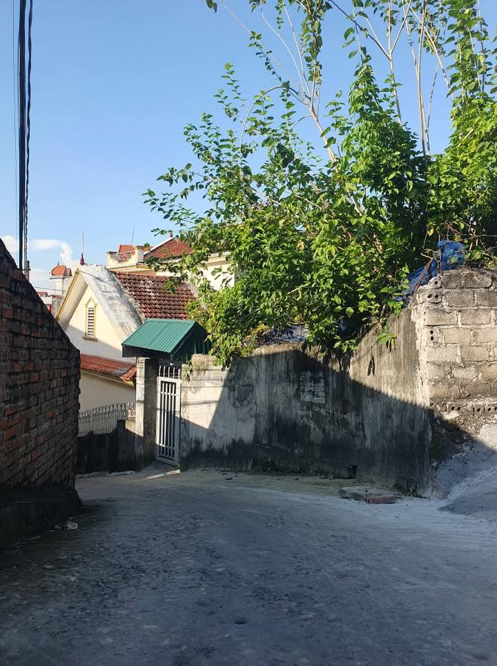 Đất nền Hà Lầm 55m² giá 700 triệu - Sổ đỏ chính chủ, giao ngay!