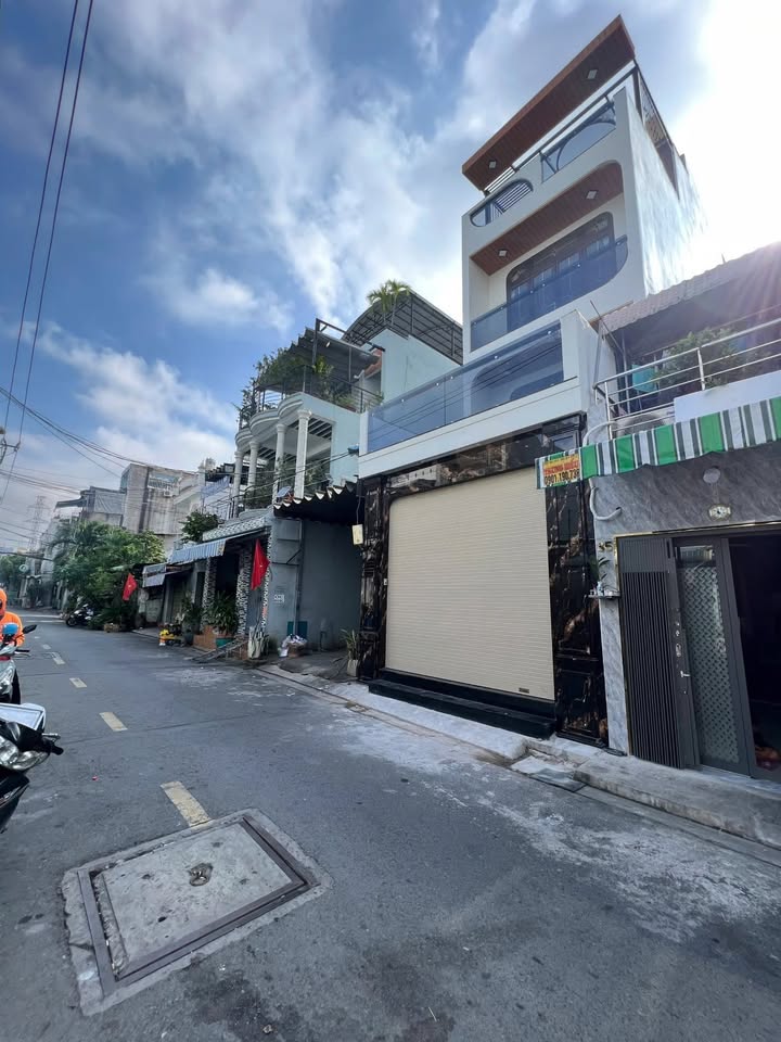 Bán gấp FrontHouse 95m² Lê Công Phép, Bình Tân chỉ 8 tỷ - Căn nhà mới hoàn thiện!