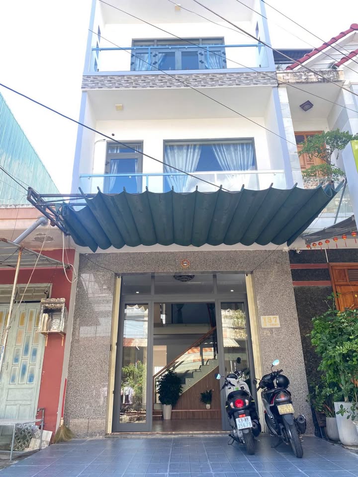 Nhà mặt tiền đường Lê Thiệt, phường Hòa Khánh, Đà Nẵng diện tích 72m² giá 6.5 tỷ - Vị trí đẹp, gần biển!