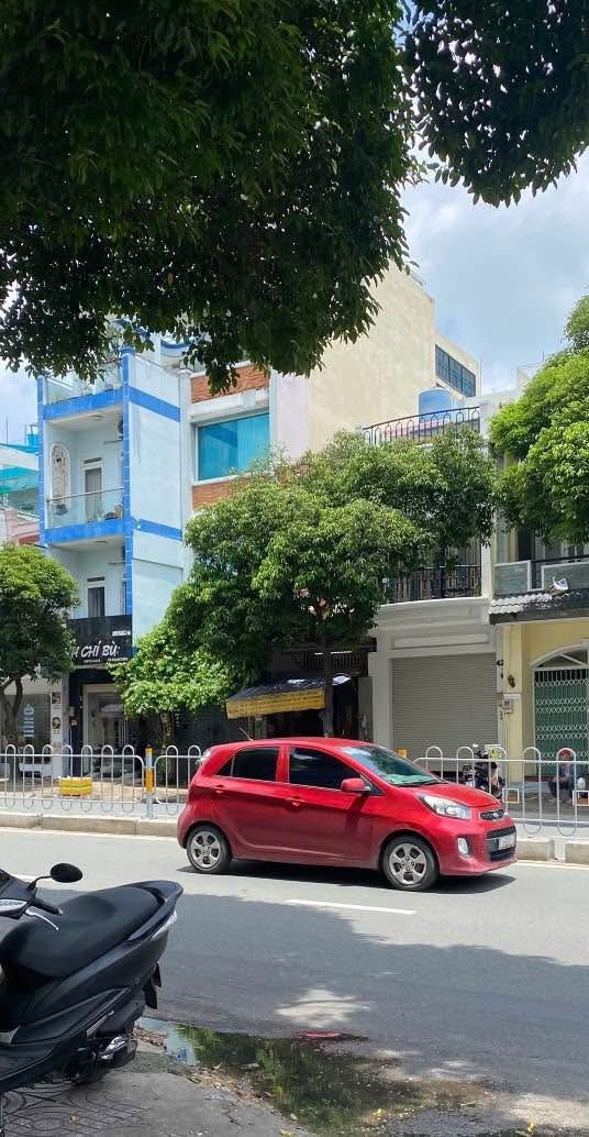 FrontHouse mặt tiền Nguyễn Văn Lượng Gò Vấp 40m² giá 10.5 tỷ - Bán gấp giá hạ 500 triệu!