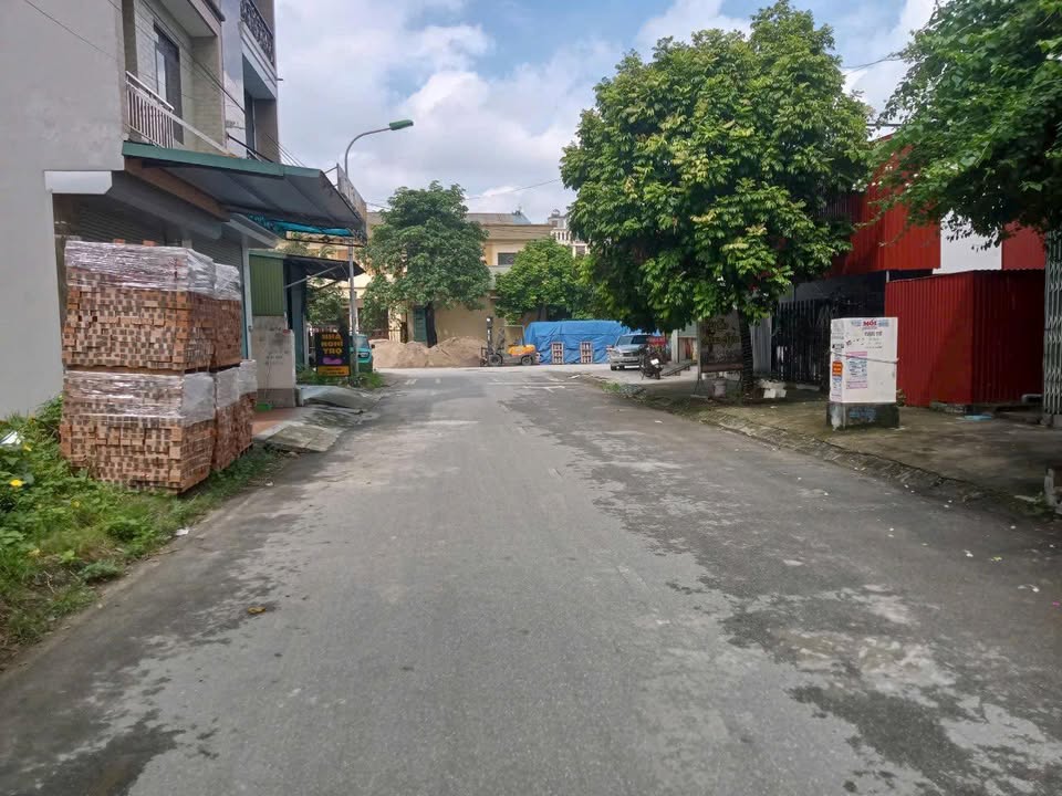 Đất nền Hoàn Sơn, Tiên Du 75m² giá 4 tỷ - Kinh doanh sầm uất ngay cạnh KCN Đại Đồng!