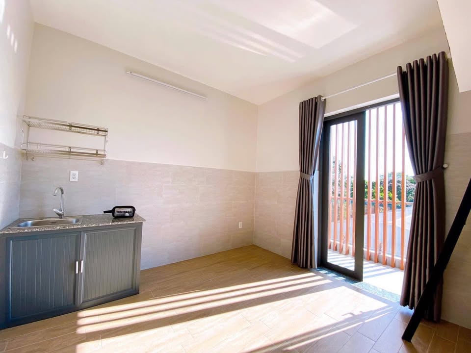 Căn hộ dịch vụ Tân Bình 30m² - Tiện nghi hiện đại, gần sân bay!