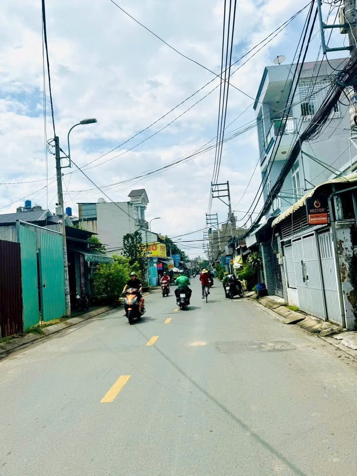 Đất sổ hồng riêng mặt tiền Hiệp Thành 17, Q.12 giá 6.8 tỷ - Vị trí đắc địa, đầu tư sinh lời!