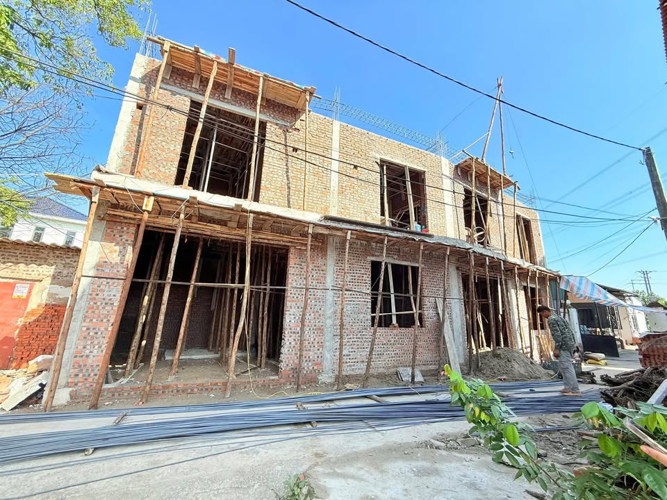 Nhà 3 tầng Trưng Trắc, Văn Lâm, Hưng Yên 42m² giá 2 tỷ - Sẵn sàng vào ở!