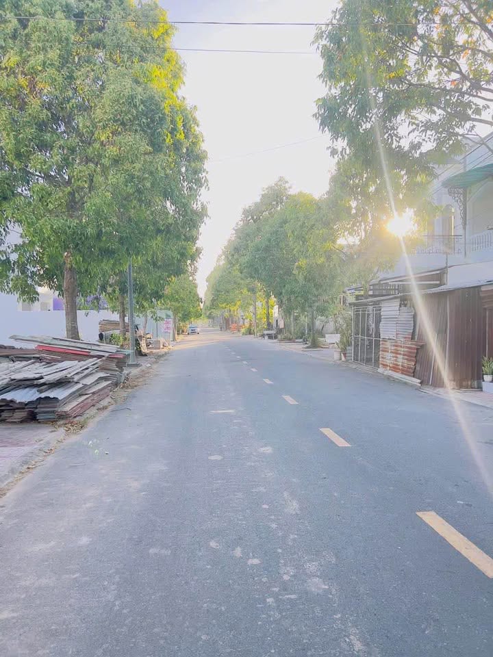 Đất nền 9B phường 4 Sóc Trăng 100m² giá 1 tỷ - Sổ đỏ chính chủ, thổ cư 100%!