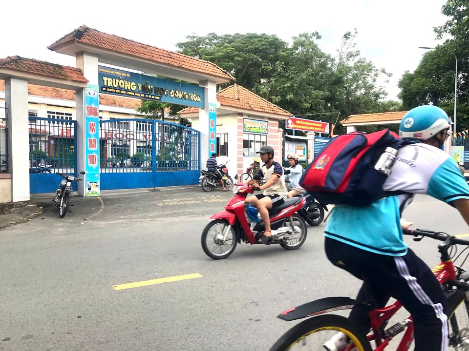 Nhà Lầu Trệt gần Trường Học Đông Hòa - Diện tích 80m², giá 1.48 tỷ - Sẵn sàng vào ở!