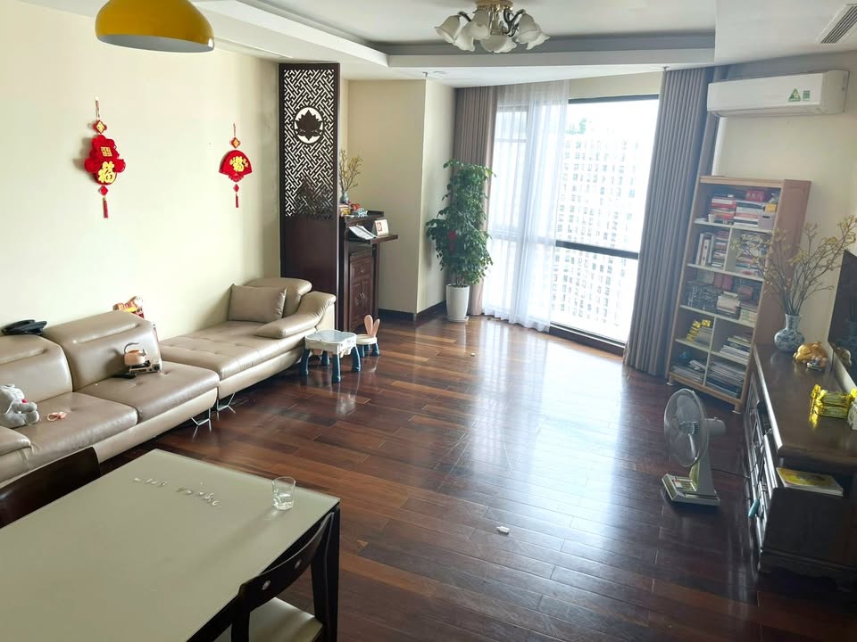 Căn hộ R1 Royal City Thanh Xuân 110m² giá thấp hơn thị trường - Cơ hội đầu tư hấp dẫn!