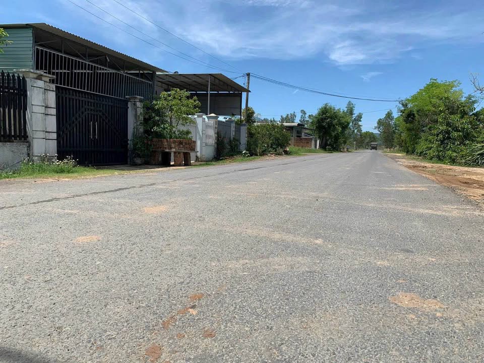 Đất nền đường Ngô Đức Đệ, TP Kon Tum 800m² giá chỉ 400 triệu - Đầu tư sinh lời!