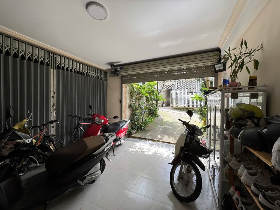 Nhà 4 tầng đường Ngô Quyền, Đà Lạt 97,5m² giá 11 tỷ - Sổ hồng chính chủ!