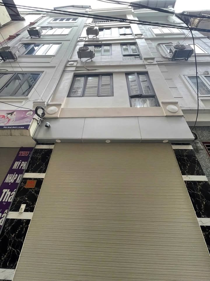 Nhà 6 tầng Võ Chí Công, Tây Hồ 42m² giá 9 tỷ - Sẵn sàng vào ở!