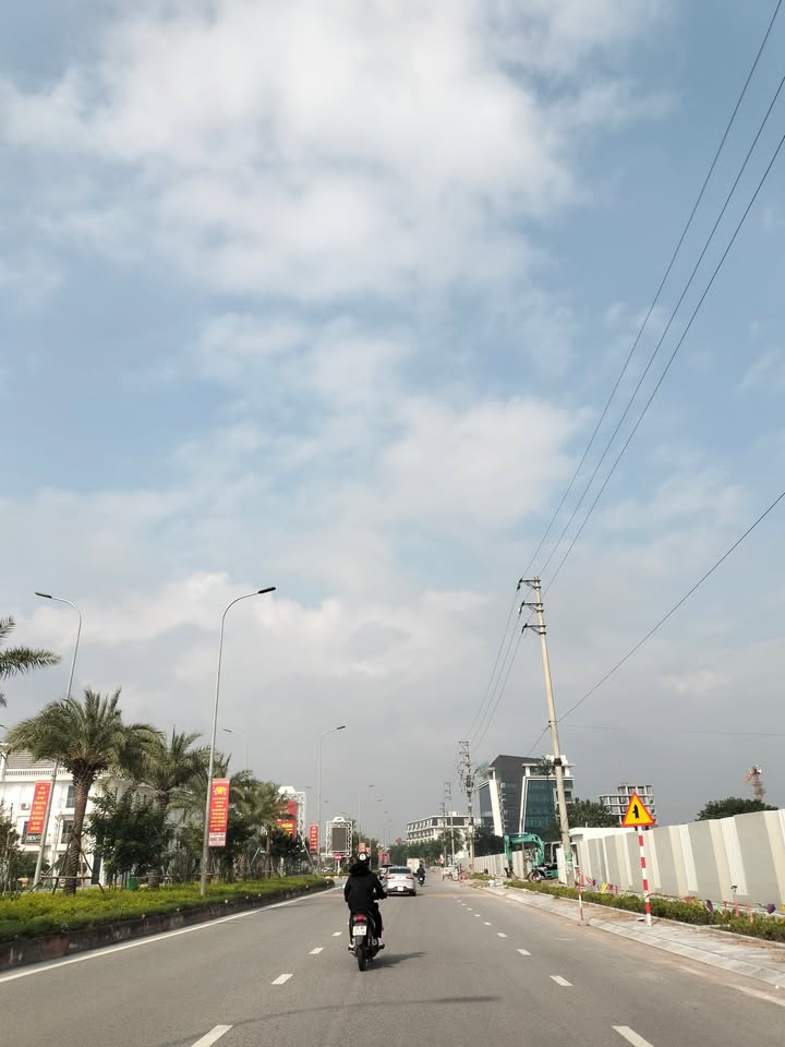 Nhà phố mặt đường Lê Duẩn, KDT CEO1, 110m² - Vị trí đắc địa, tiện ích đầy đủ!