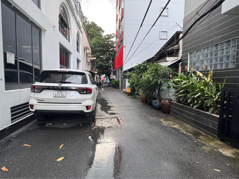 Cho thuê sàn văn phòng đường Hồ Văn Huê, quận Phú Nhuận 120m² - Vị trí đẹp, thuận tiện làm việc!