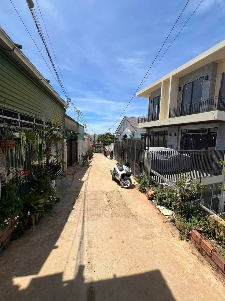 Đất thổ cư Đà Lạt 308m² giá 5.5 tỷ - Pháp lý rõ ràng, ô tô vào tận nơi!