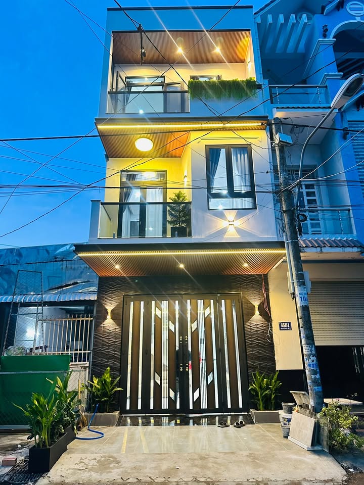 Nhà bán đường B1 KDC 91B, Cần Thơ 74m² giá 6.29 tỷ - Nhà mới đẹp sẵn sàng ở ngay!