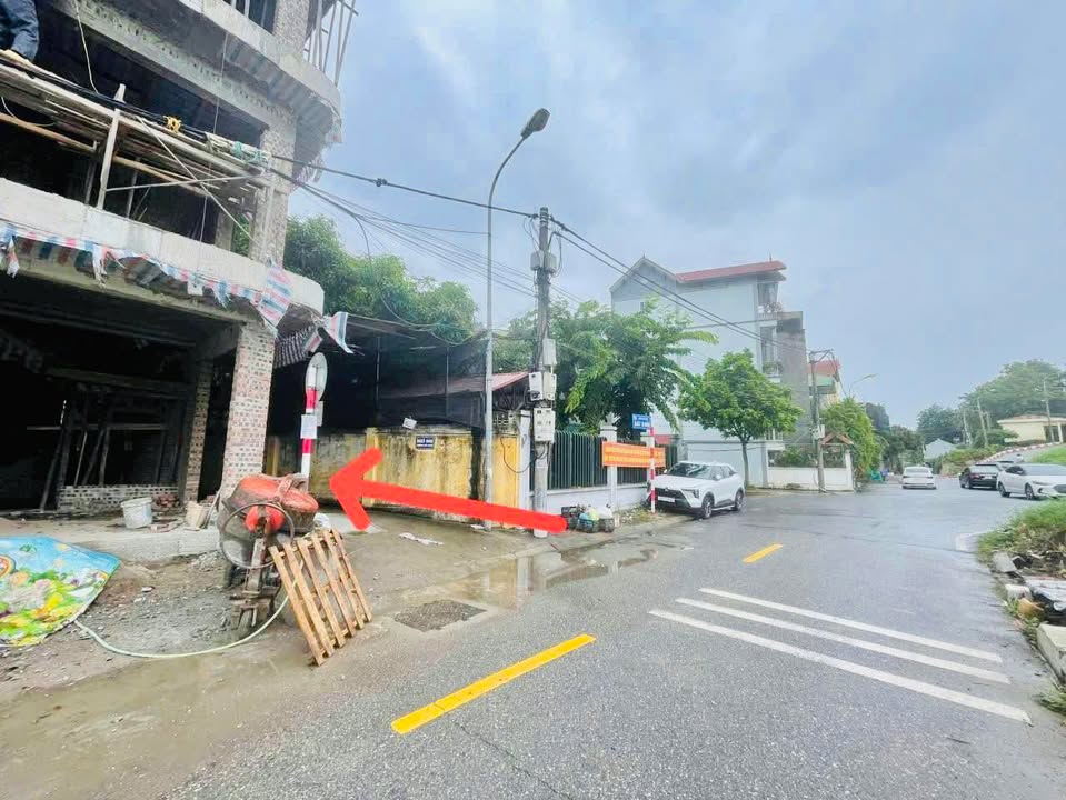 Đất nền đường Bát Khối, Cự Khối 40m² - Ô tô đỗ cửa, vị trí đắc địa!