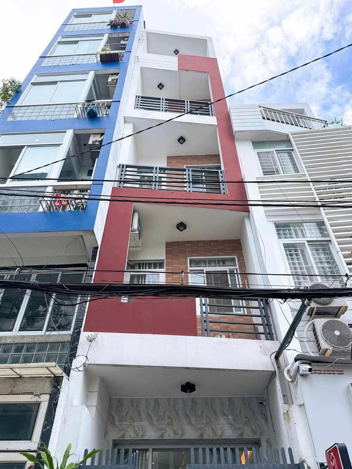 Nhà phố hẻm xe hơi Thành Thái, Quận 10, 43m² chỉ 10.7 tỷ - Tiềm năng đầu tư cao!