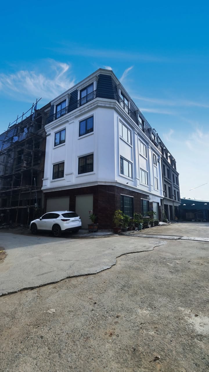 Mặt bằng cho thuê đường 72m, Vinh 110m² - Thích hợp làm văn phòng!