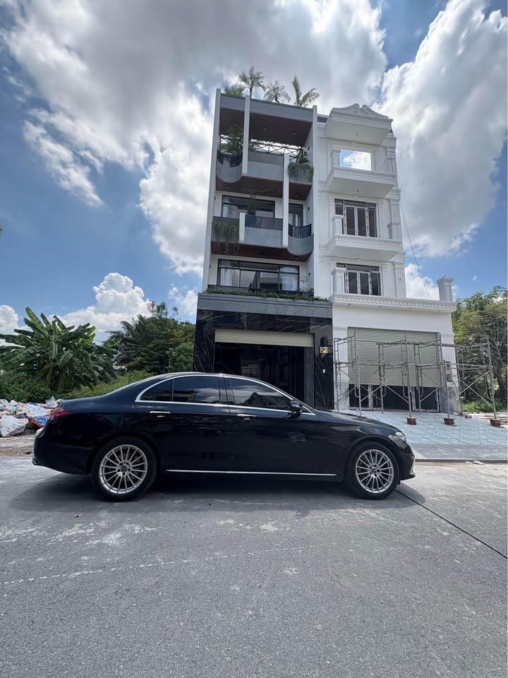 Bán nhà phố Tân Mỹ, quận 7, 90m² giá 18.6 tỷ - Nhà mới đẹp, view công viên