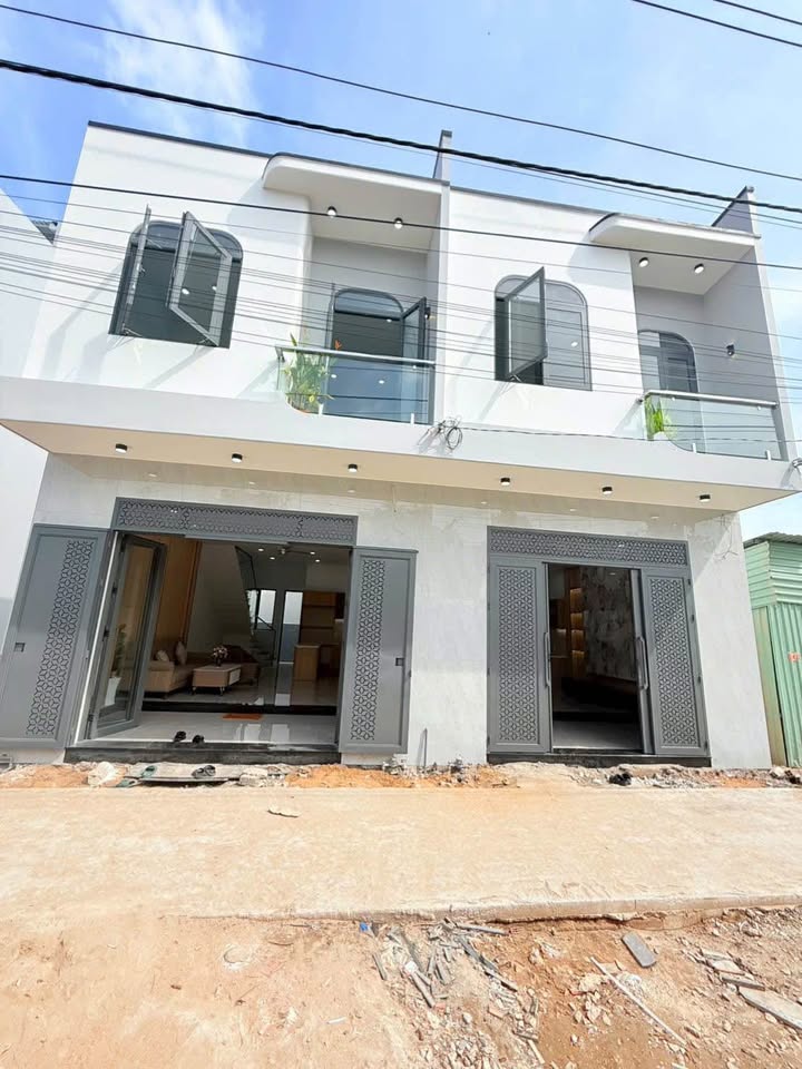Nhà 2 tầng tại Trung An, Cao Lãnh, 56m² giá chỉ 2.35 tỷ - Thiết kế hiện đại, tiện nghi!