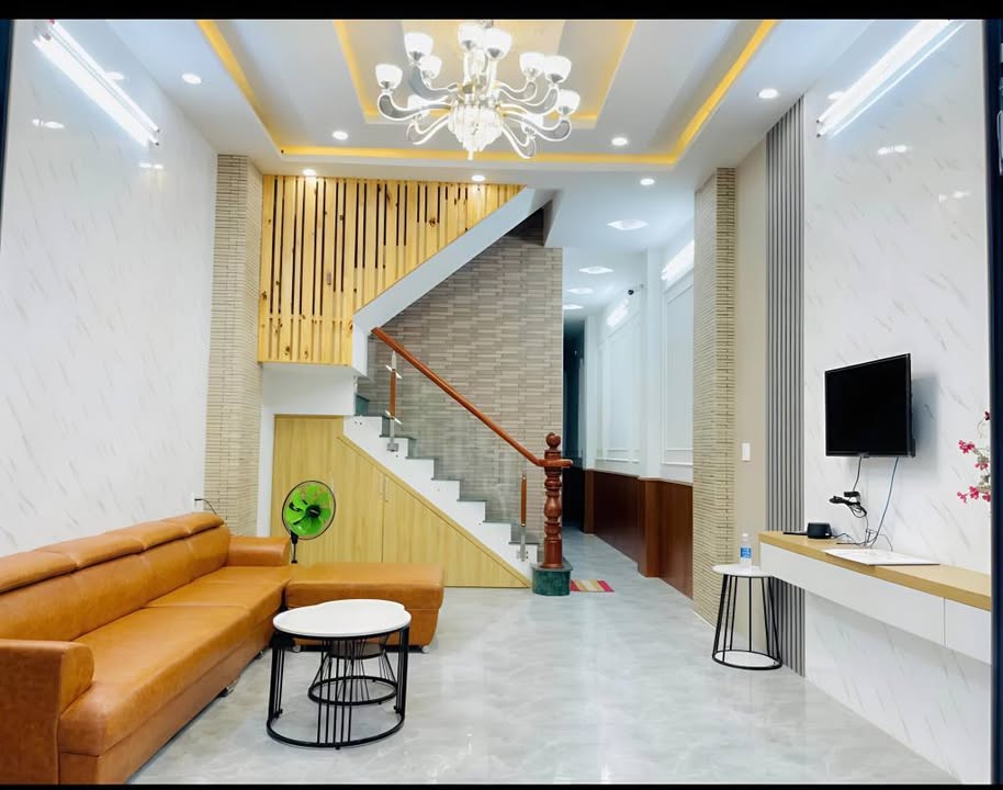 Nhà phố 2 tầng - Đường B9, Tân An, Cần Thơ - 4 phòng ngủ, giá 4.85 tỷ