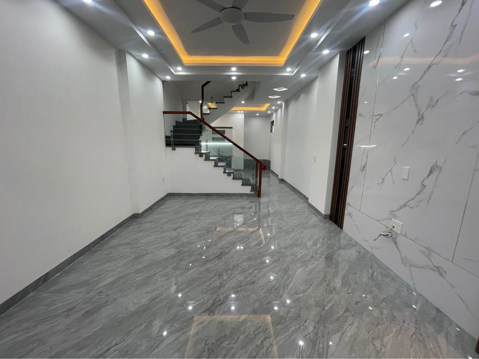 Nhà 3 tầng độc lập An Biên 60m² giá 3.65 tỷ - Tiện ích ngập tràn!