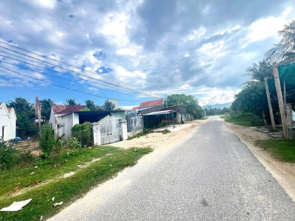 Nhà 139m² tại Vạn Lương, Khánh Hòa giá 850 triệu - Mặt tiền kinh doanh thuận lợi!