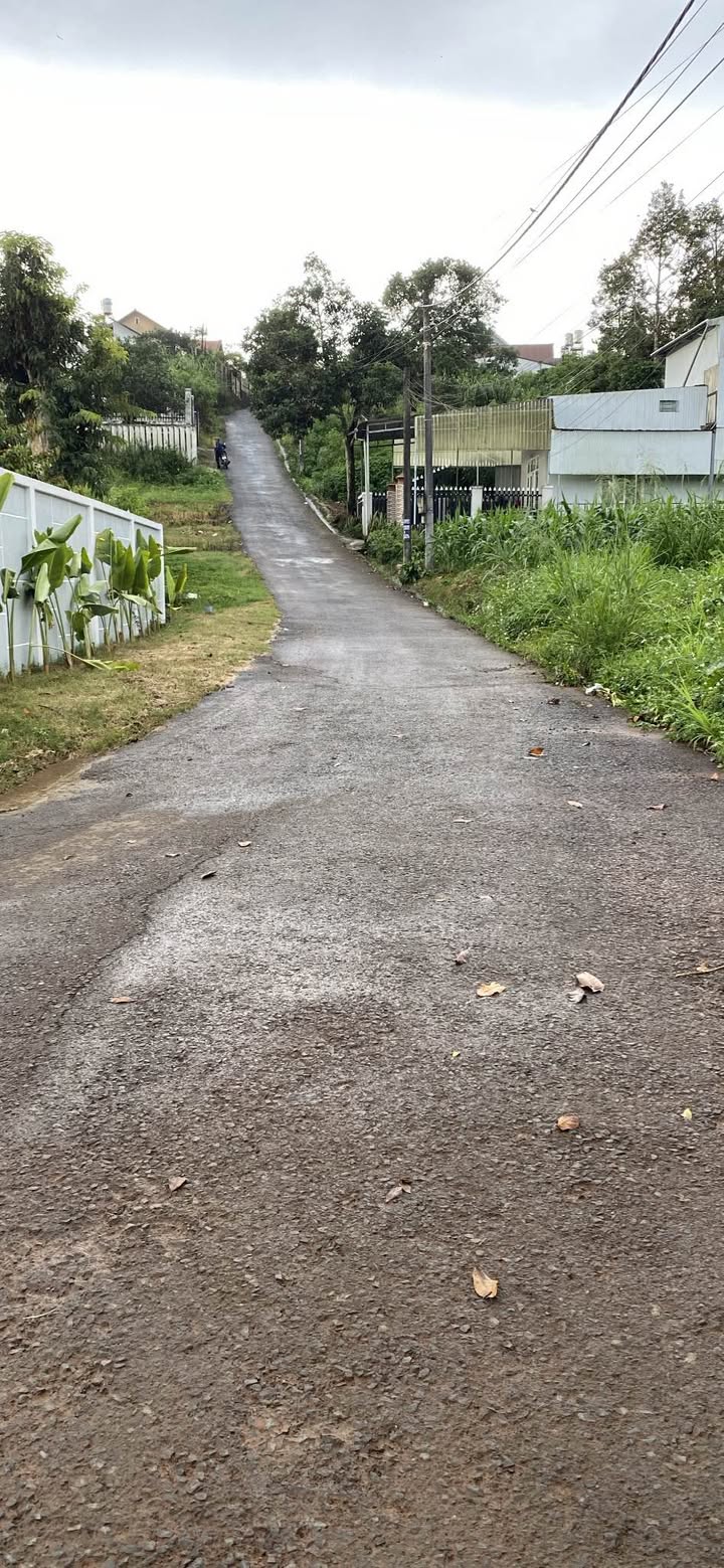 Nhà 1 tầng 4 phòng ngủ đường Phùng, Bảo Lộc - Giá chỉ 1.7 tỷ!