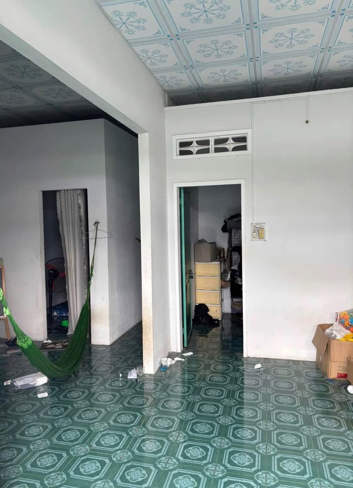 Nhà cấp 4 hẻm Trần Hưng Đạo, Quy Nhơn 52.6m² giá 2 tỷ - Giao thông thuận tiện!