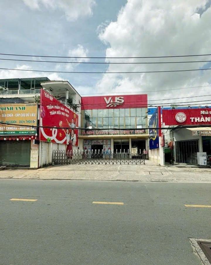 Nhà mặt tiền Đỗ Xuân Hợp, Thủ Đức 1096m² giá 180 tỷ - Đầu tư sinh lời hấp dẫn!